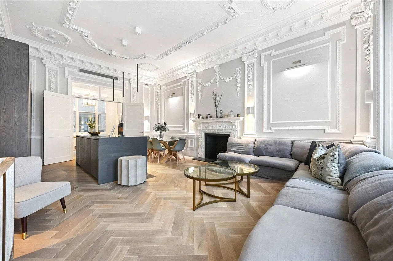 2 bed flat for sale, Inverness Terrace, London, W2