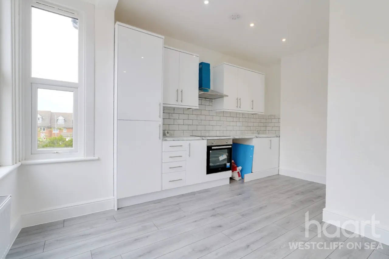 Westcliff Park Drive, Westcliff-On-Sea, SS0, photo 3