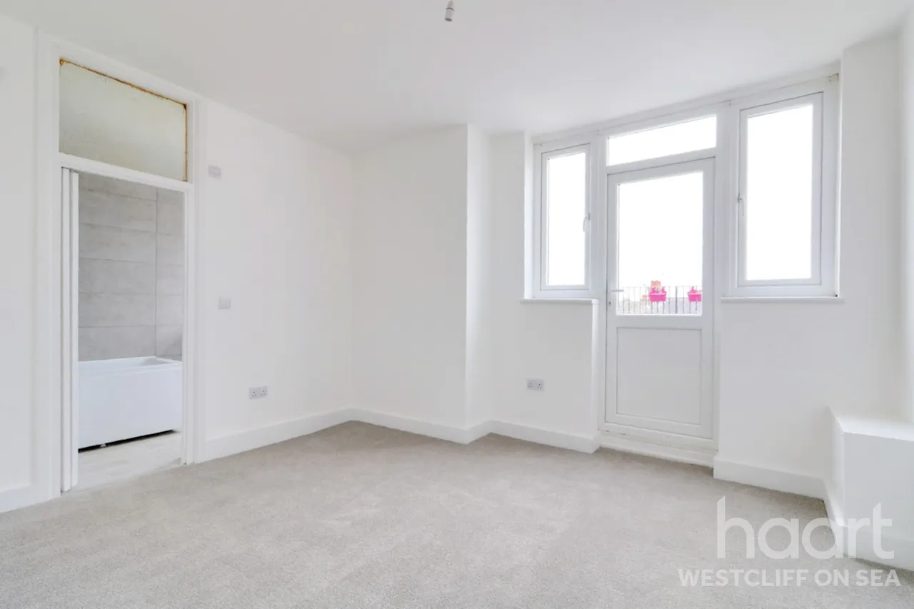 Westcliff Park Drive, Westcliff-On-Sea, SS0, photo 2