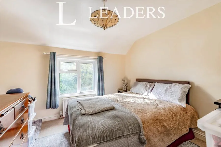 Pembley Green, Copthorne Common, RH10, photo 5