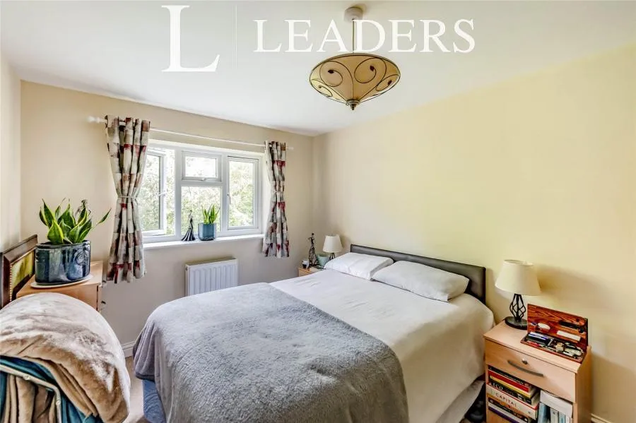Pembley Green, Copthorne Common, RH10, photo 6