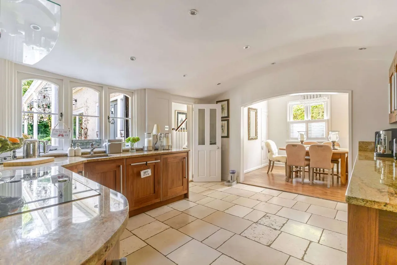 Finings Road, Bolter End, HP14, photo 4