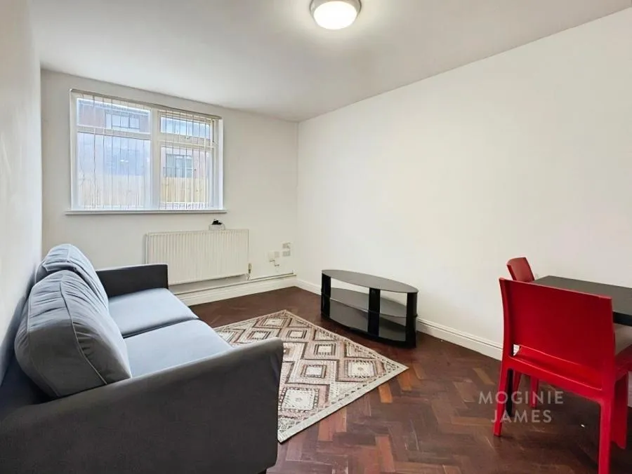 Newport Road, Cardiff, CF24, photo 3