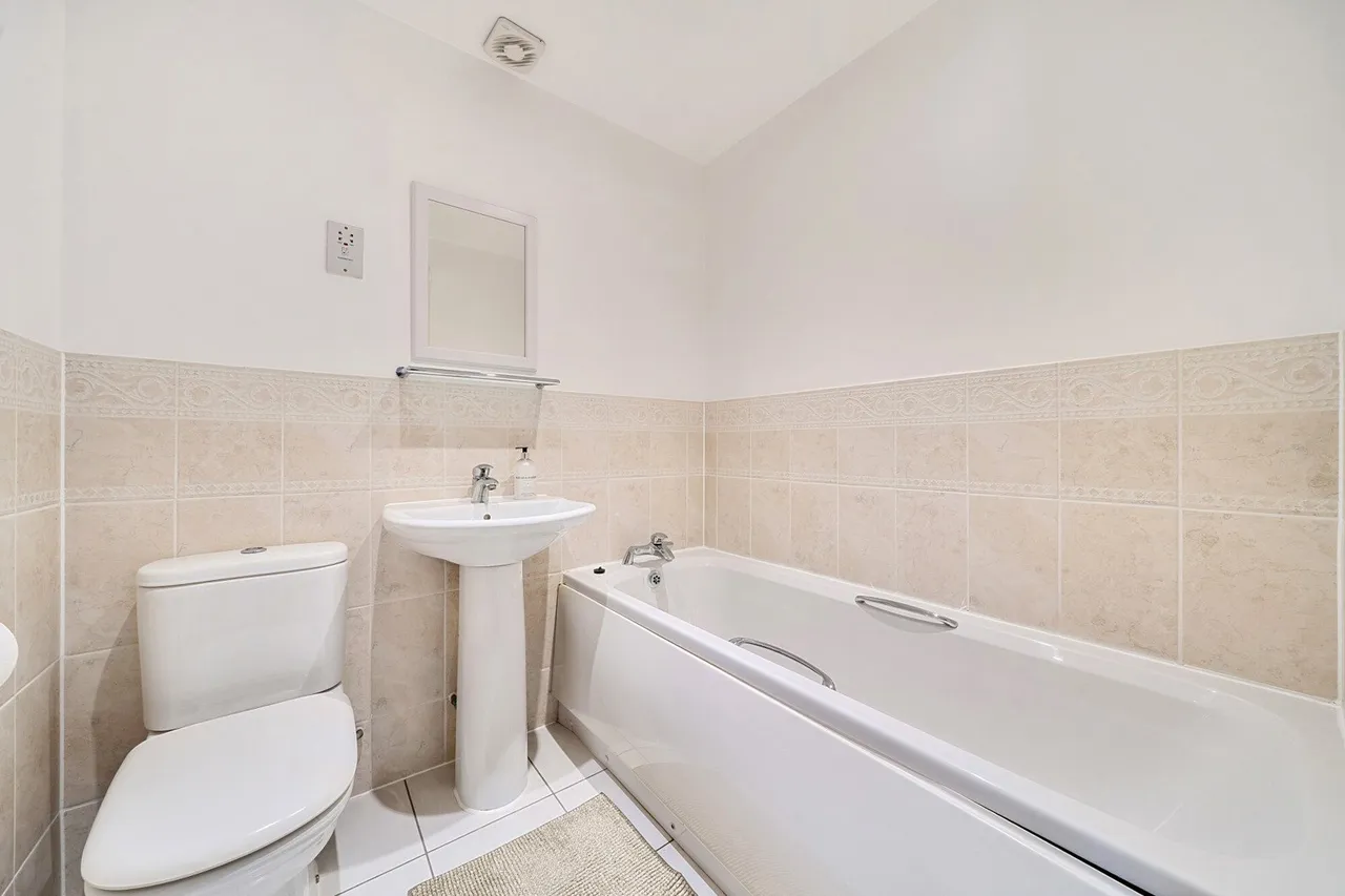Cloudeseley Close, DA14, photo 4
