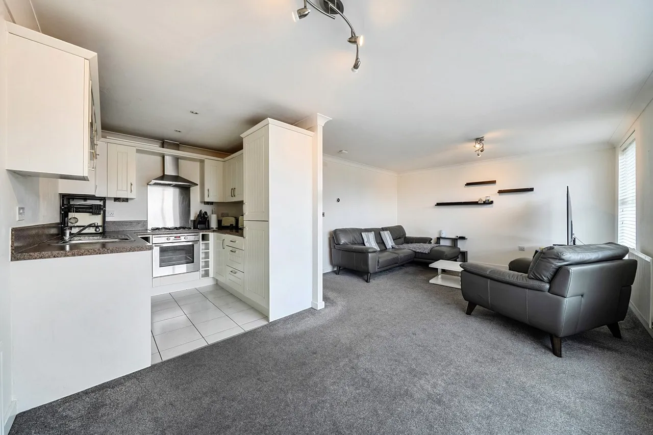 Cloudeseley Close, DA14, photo 12