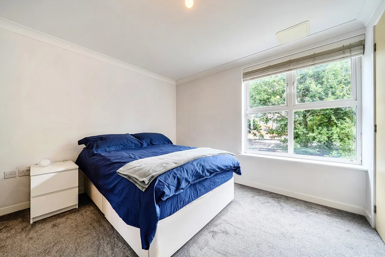 Cloudeseley Close, DA14, photo 5