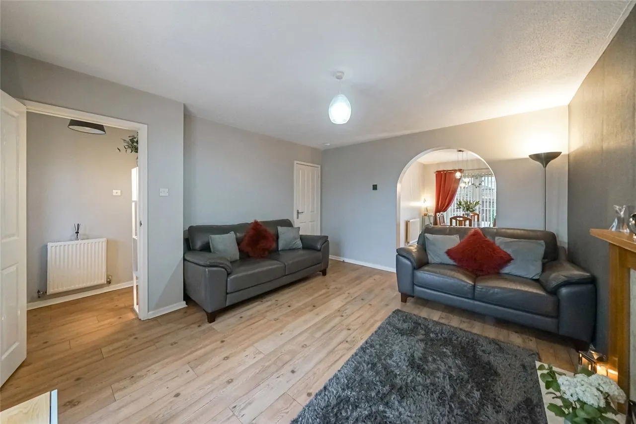 Valleyfield Drive, Cumbernauld, Glasgow, North Lanarkshire, G68, photo 3