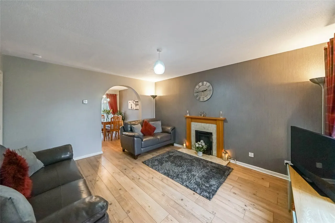 Valleyfield Drive, Cumbernauld, Glasgow, North Lanarkshire, G68, photo 2