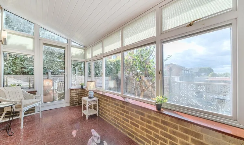 Kiln Lane, Epsom, KT17, photo 11