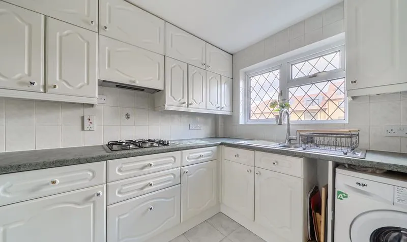 Kiln Lane, Epsom, KT17, photo 9