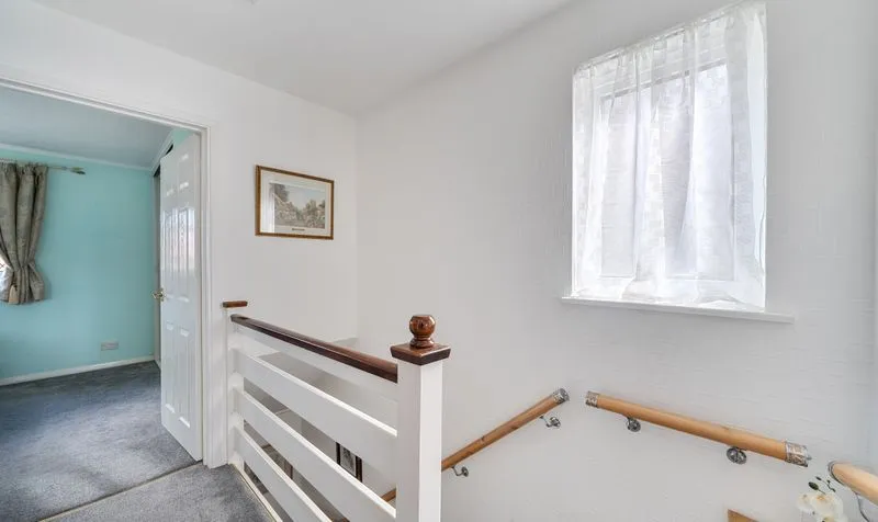 Kiln Lane, Epsom, KT17, photo 12