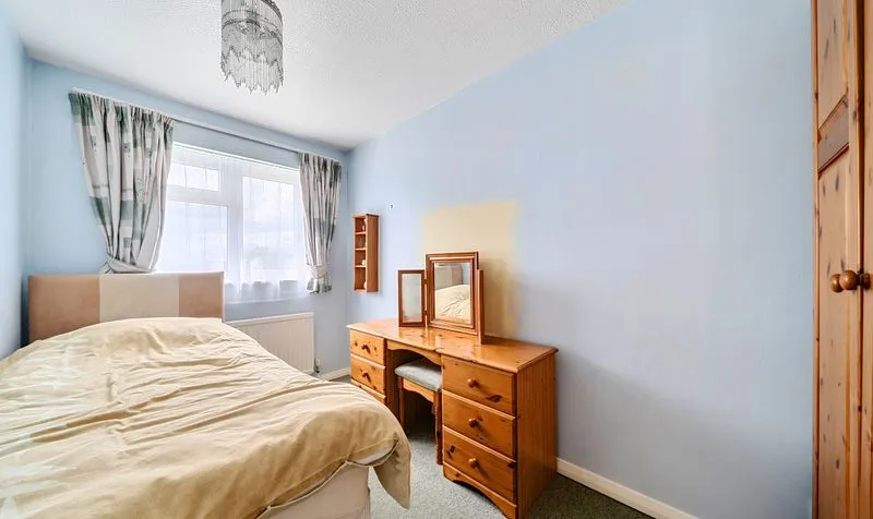 Kiln Lane, Epsom, KT17, photo 16