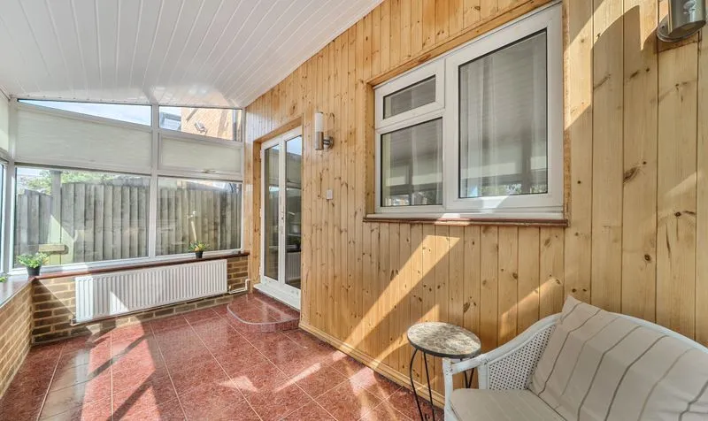 Kiln Lane, Epsom, KT17, photo 10