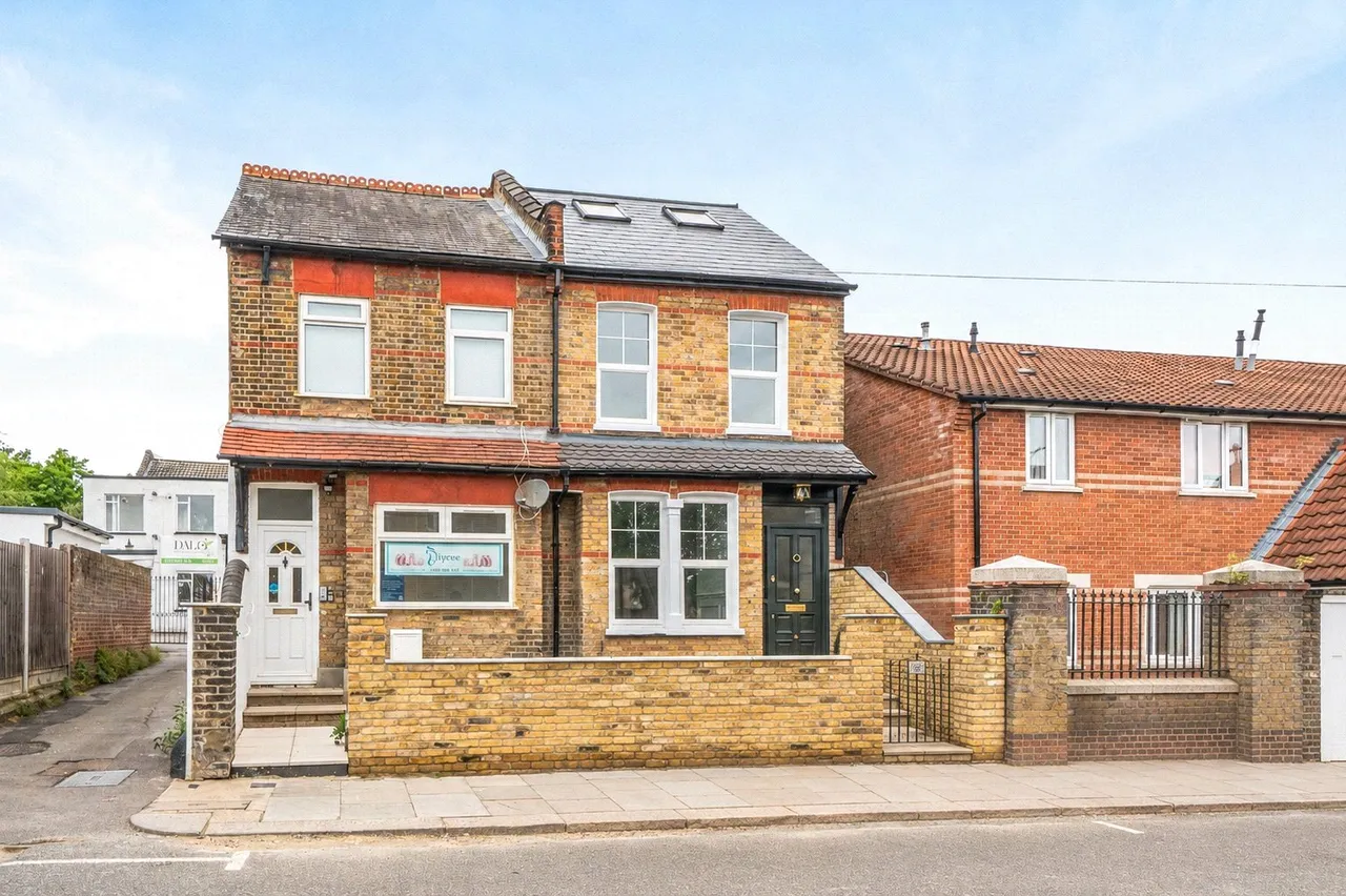 Brunswick Crescent, London, N11 1EE, photo 17