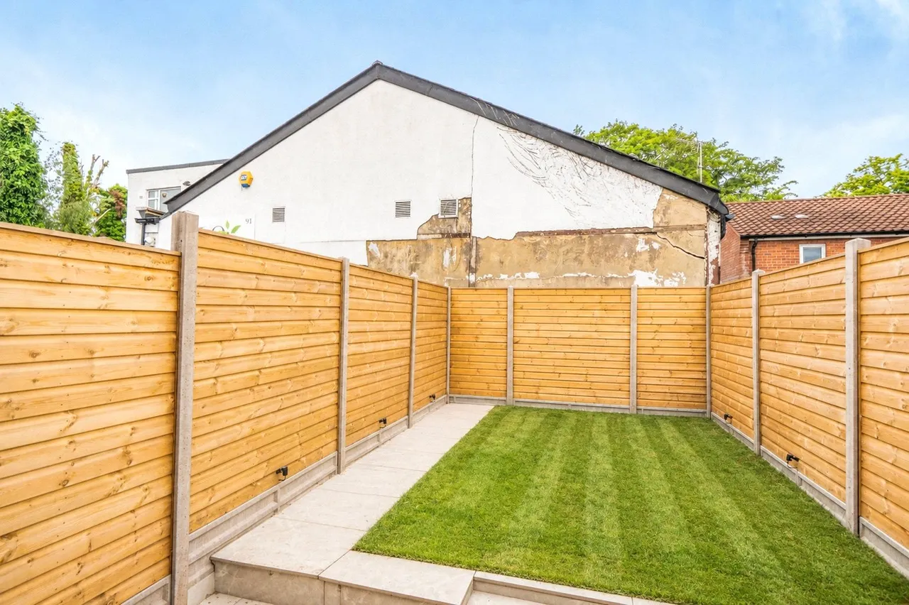 Brunswick Crescent, London, N11 1EE, photo 16