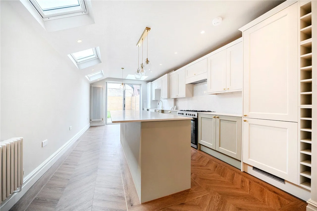Brunswick Crescent, London, N11 1EE, photo 6