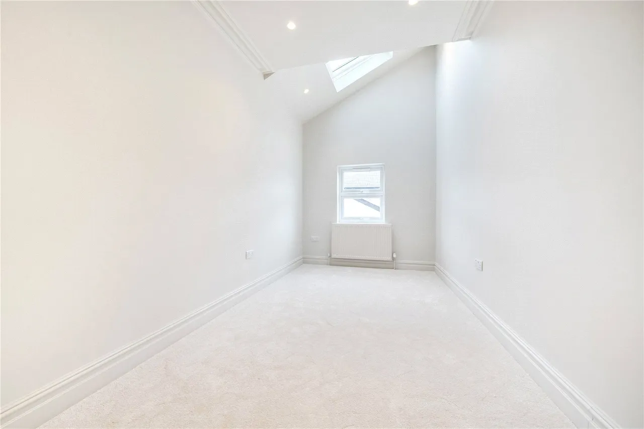 Brunswick Crescent, London, N11 1EE, photo 12
