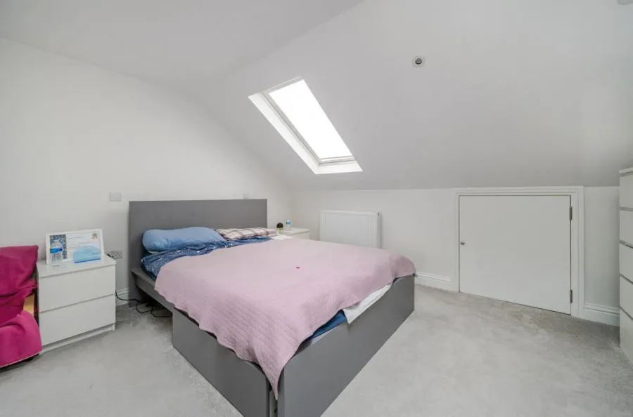 Askew Road, London, W12, photo 18