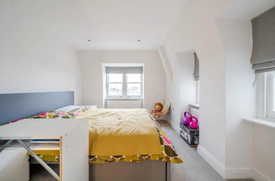 Askew Road, London, W12, photo 8
