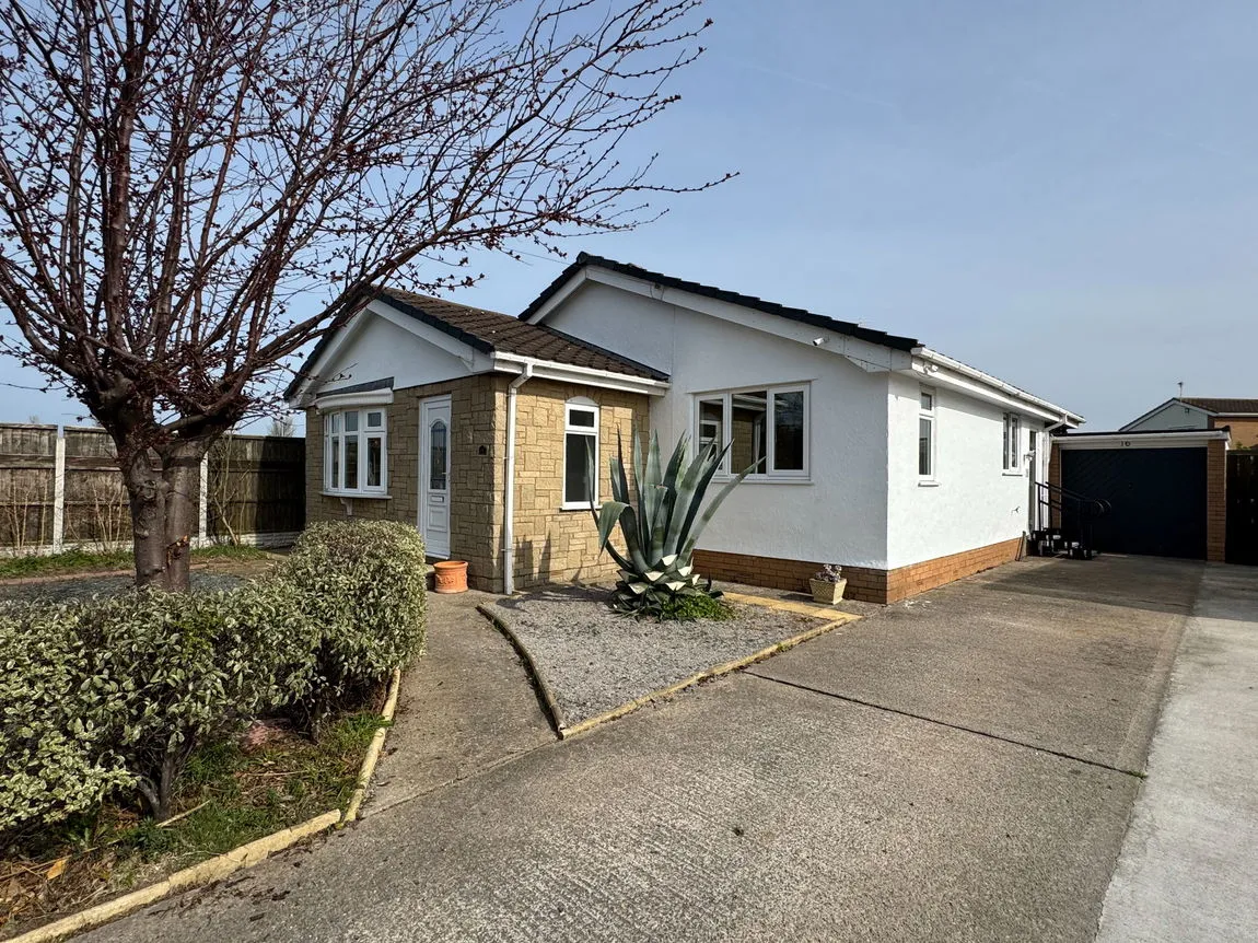 3 bed house for sale — Cherry Tree Walk, Rhyl, Denbighshire, LL18 4JL