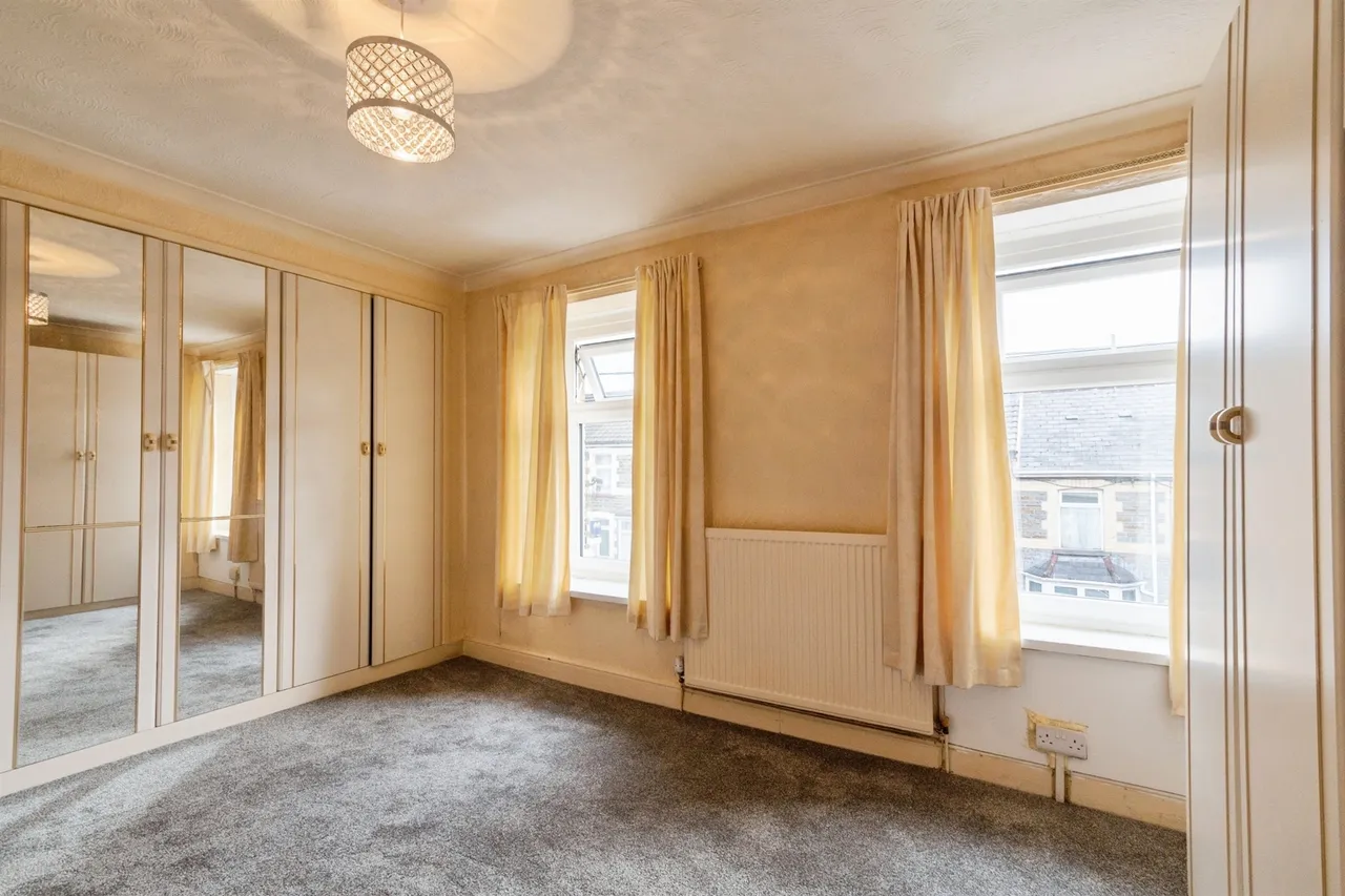 King Street, Pontypridd, CF37, photo 13