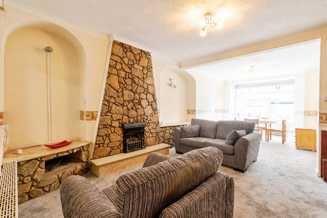 King Street, Pontypridd, CF37, photo 2