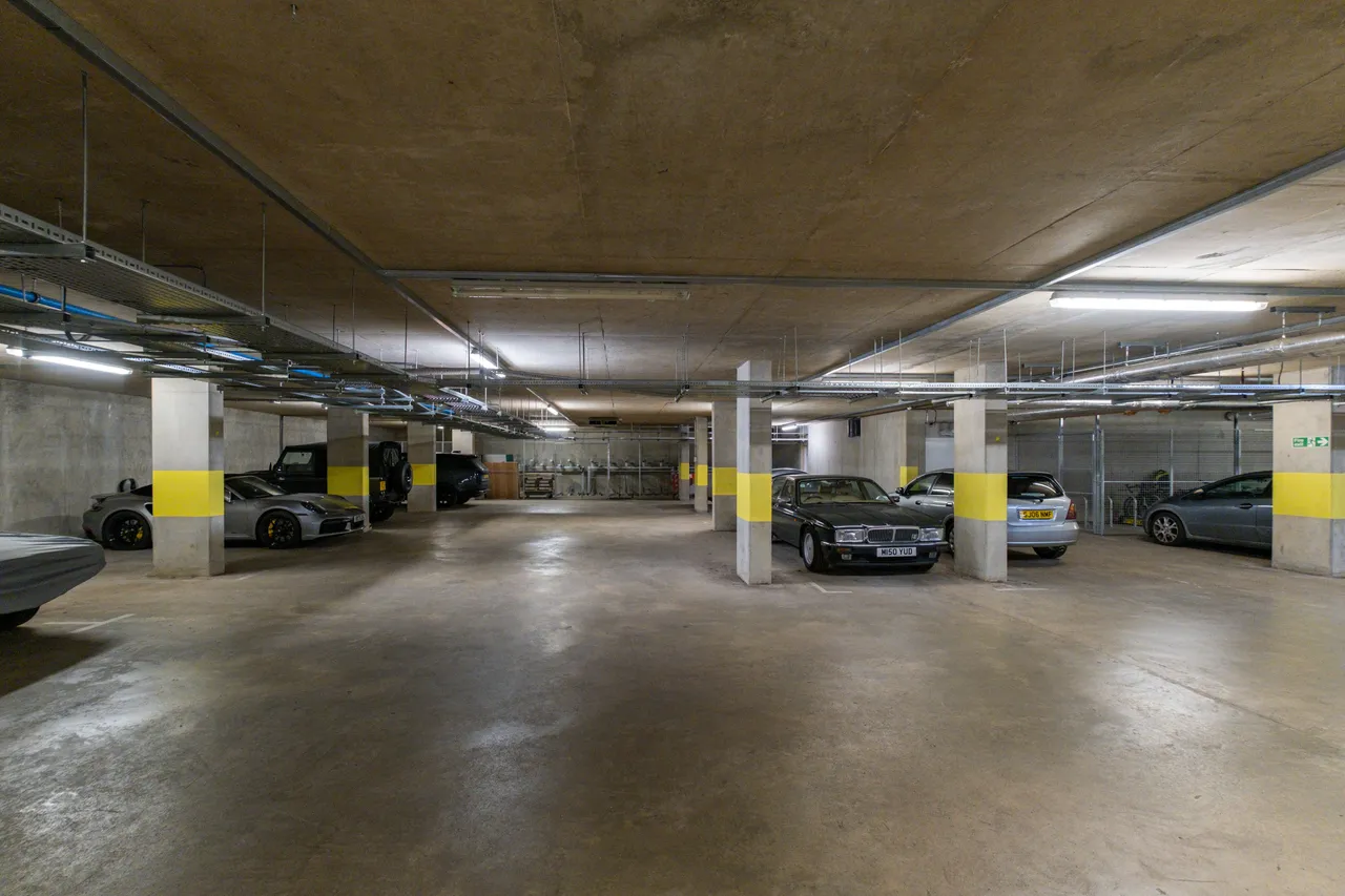 Woodside Avenue, London, N10, photo 10