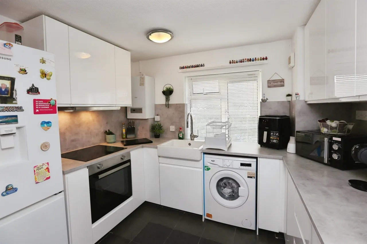 Winchfield Close, Southampton, SO19, photo 5