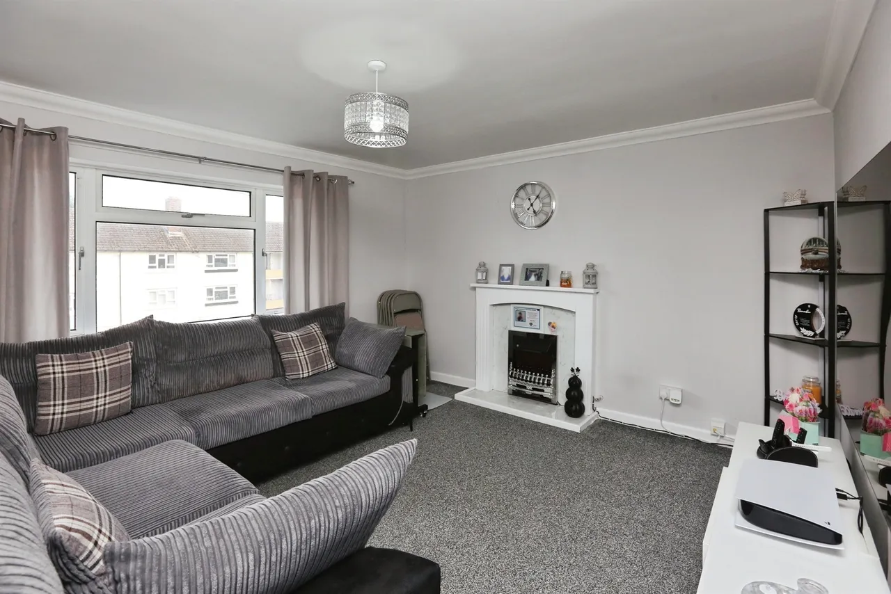 Winchfield Close, Southampton, SO19, photo 3