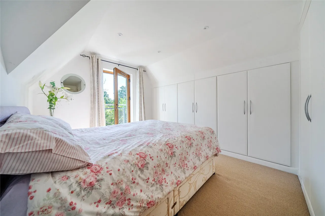 Plaistow Lane, Bromley, BR1, photo 7