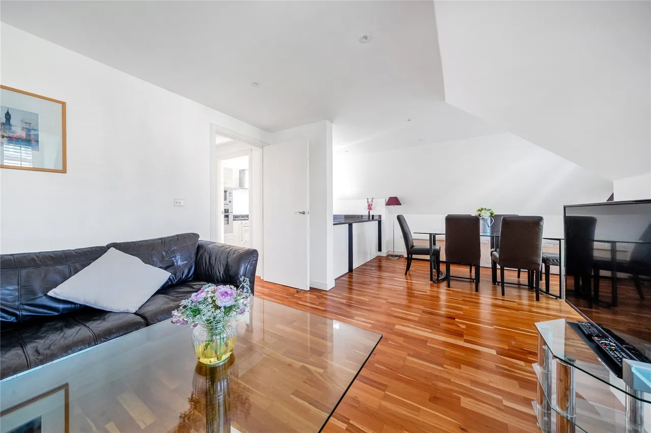 Plaistow Lane, Bromley, BR1, photo 25