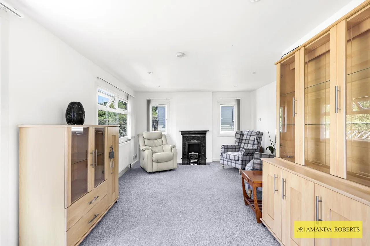 Hornbeam Lane, London, photo 13