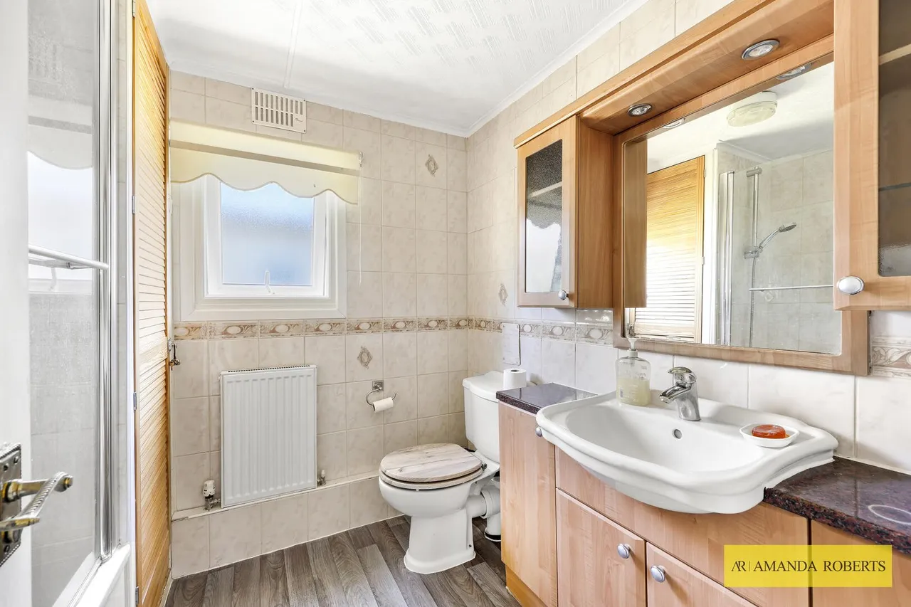 Hornbeam Lane, London, photo 16