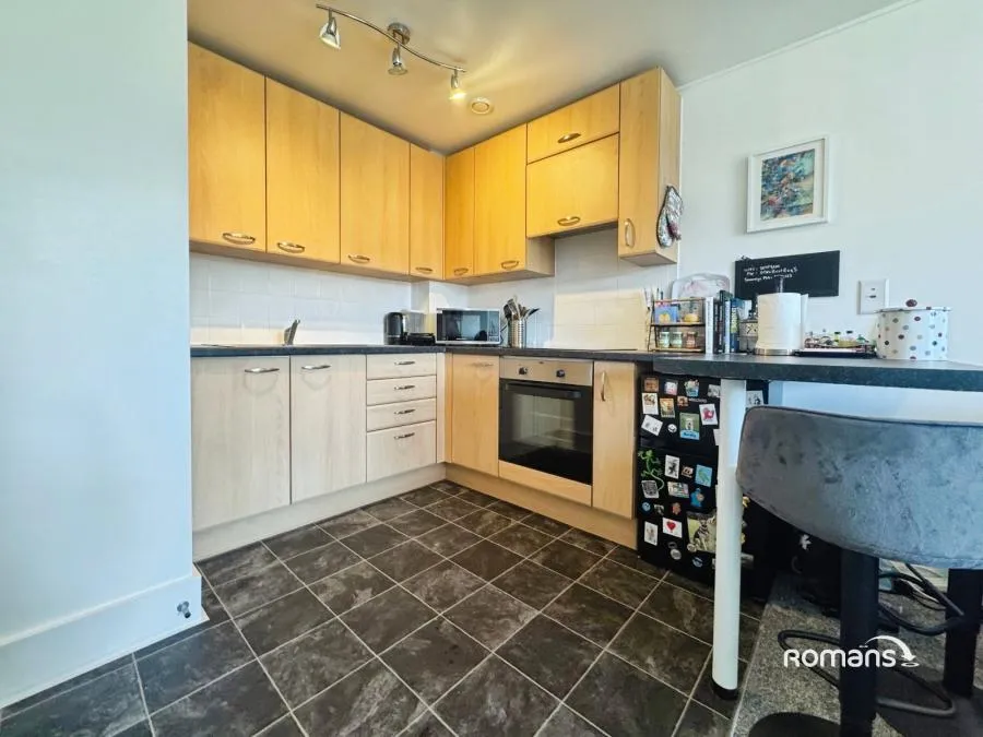 Alencon Link, Basingstoke, RG21, photo 4