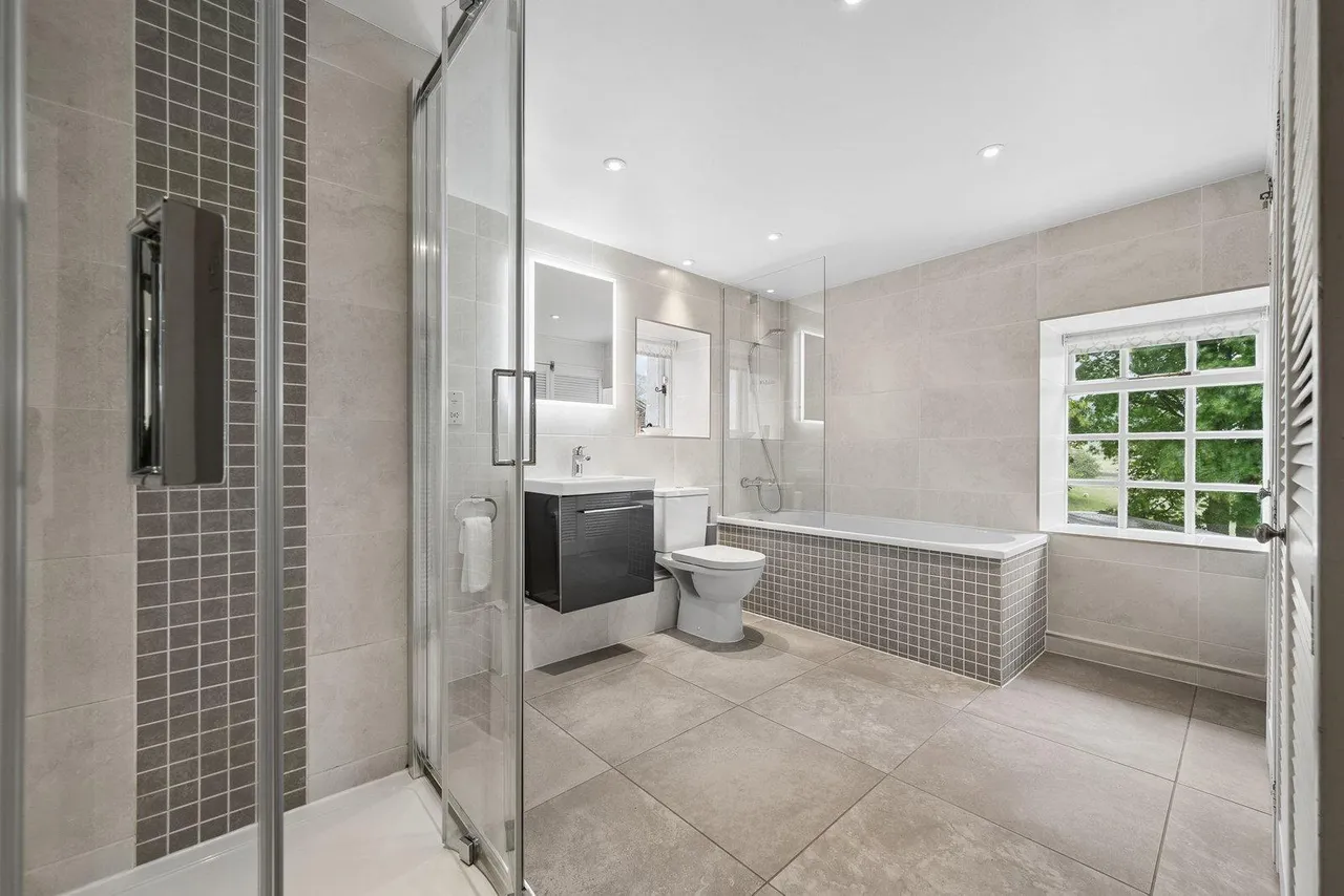 Ashes Lane, Staveley, LA8, photo 19