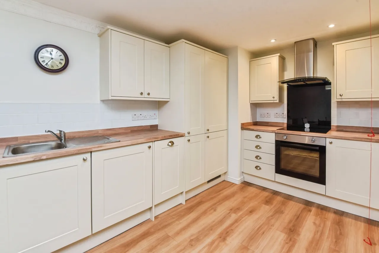 Carlton Court, Wells, BA5, photo 4