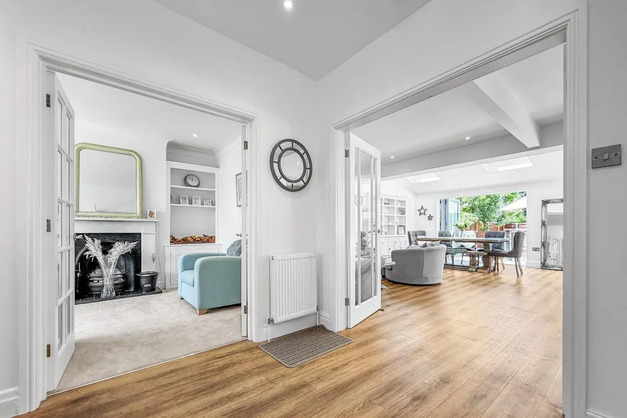 Delahays Road, Hale, Cheshire WA15 8DS, photo 20