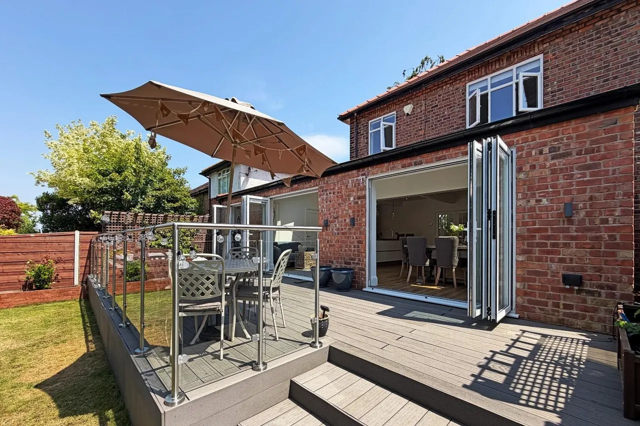 Delahays Road, Hale, Cheshire WA15 8DS, photo 28