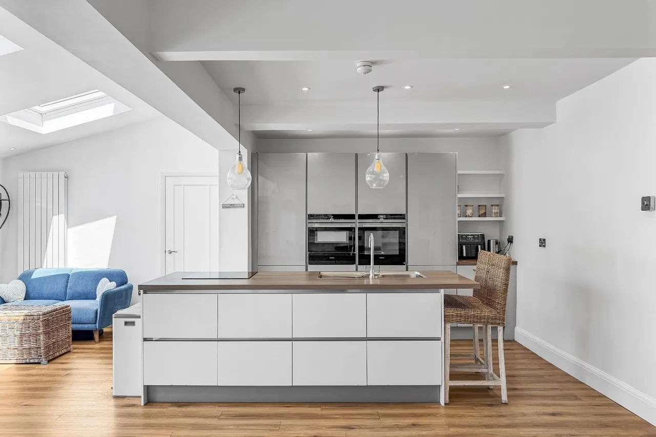 Delahays Road, Hale, Cheshire WA15 8DS, photo 9