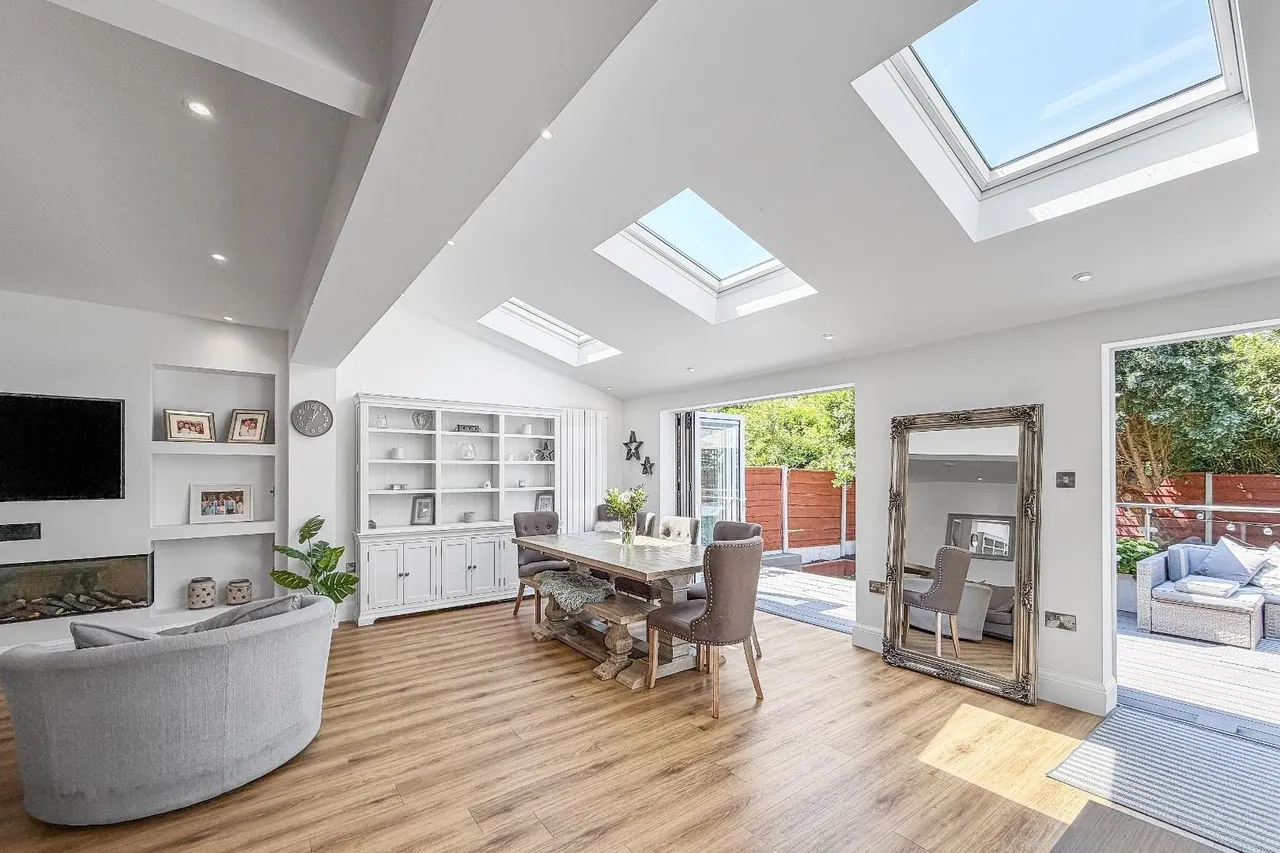 Delahays Road, Hale, Cheshire WA15 8DS, photo 11
