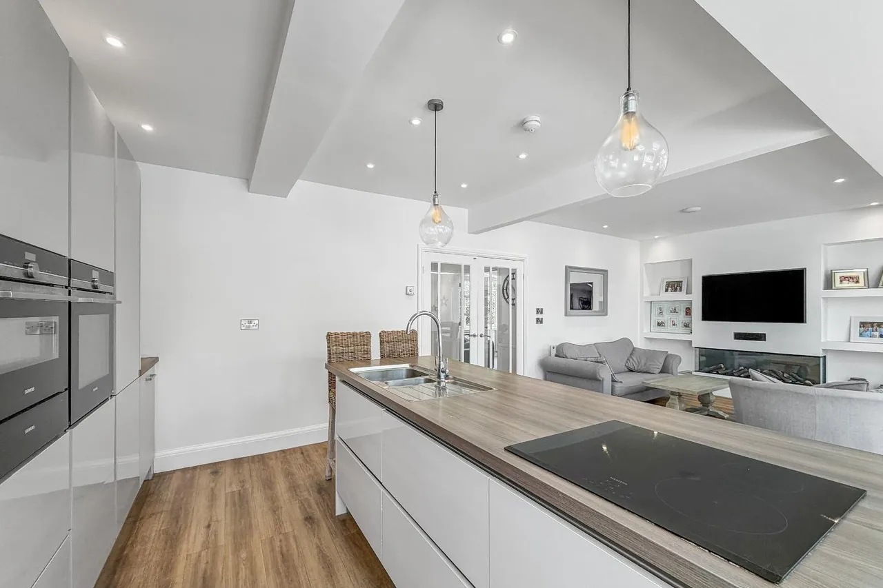 Delahays Road, Hale, Cheshire WA15 8DS, photo 10