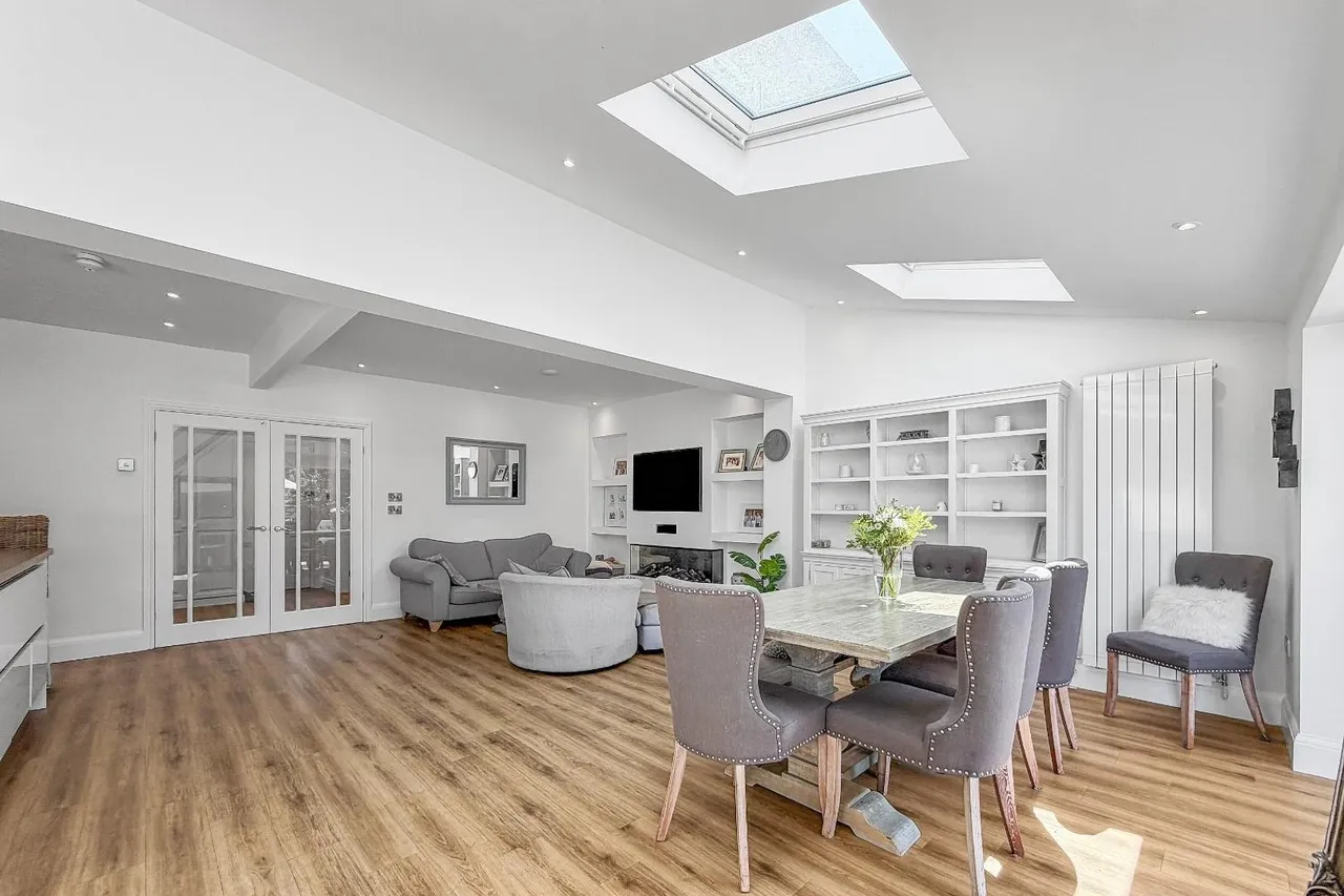 Delahays Road, Hale, Cheshire WA15 8DS, photo 13