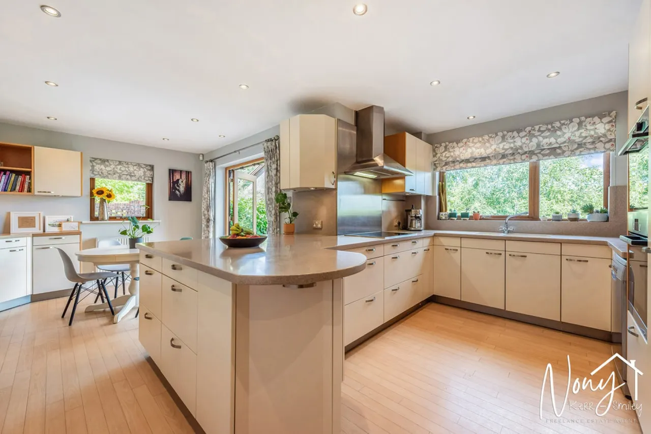 Kerrfield, Winchester, SO22, photo 12