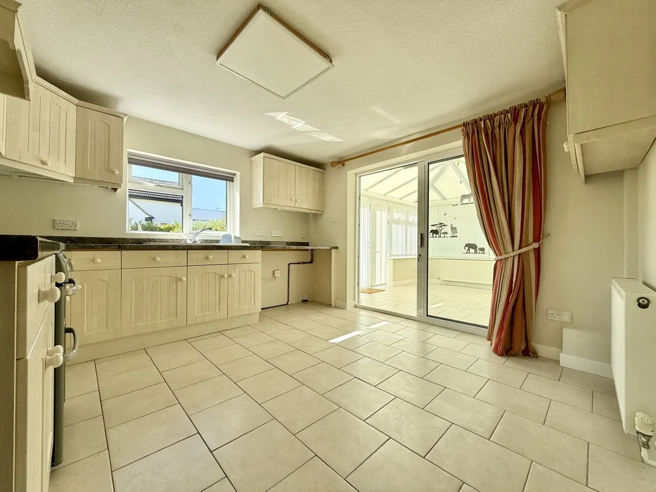 Hartpury, Gloucester, GL19, photo 3
