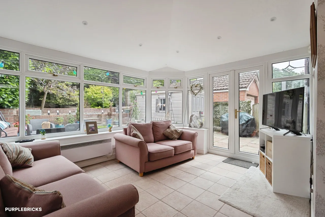 Foxdenton Lane, Manchester, M24, photo 16