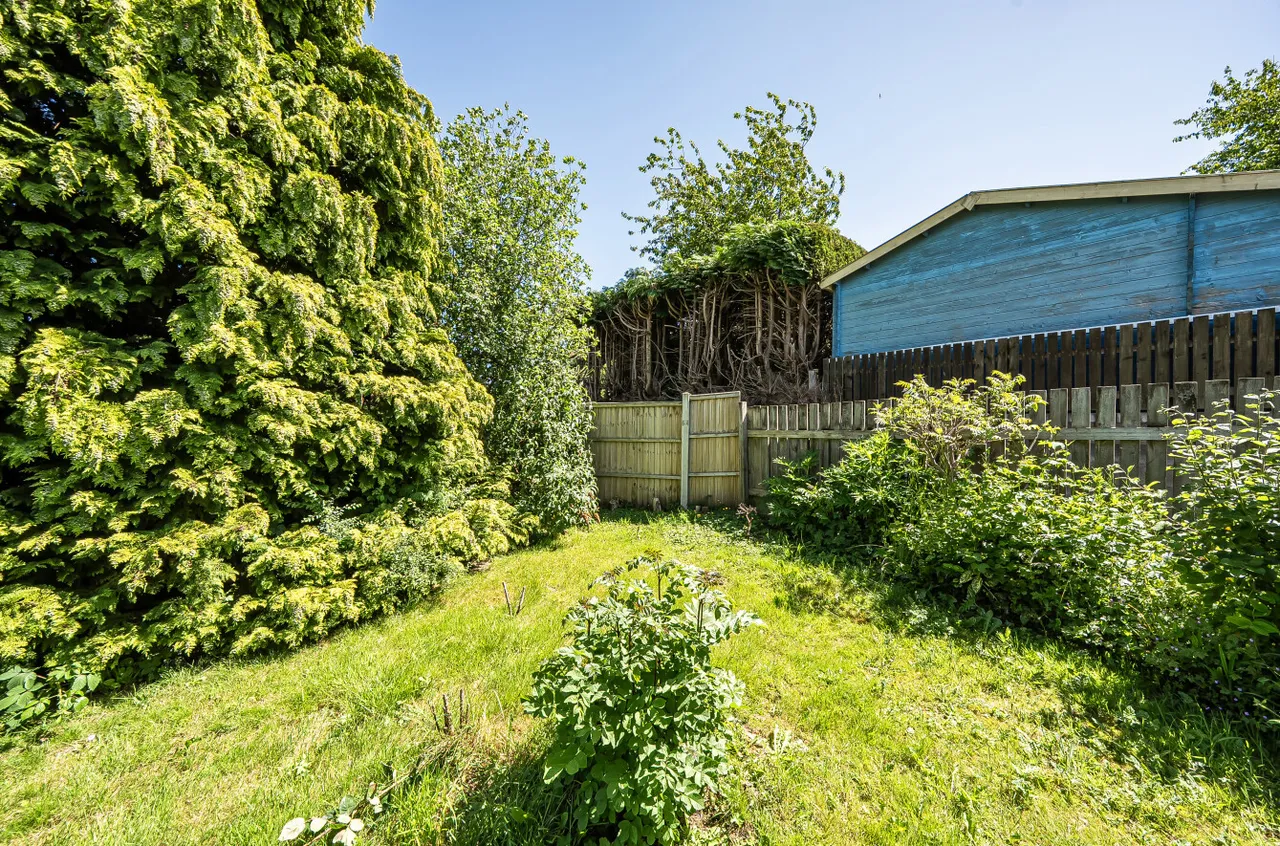 Ash Close, Newtown, photo 12