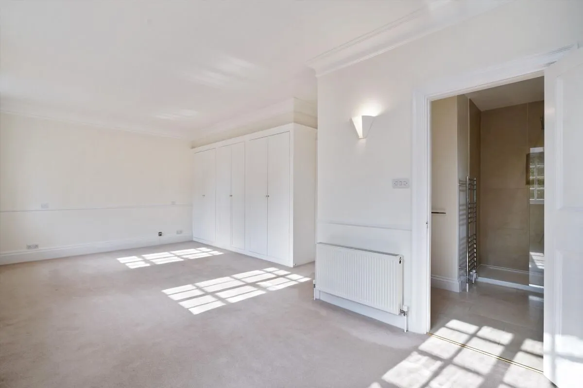 New Road, Esher, KT10, photo 9