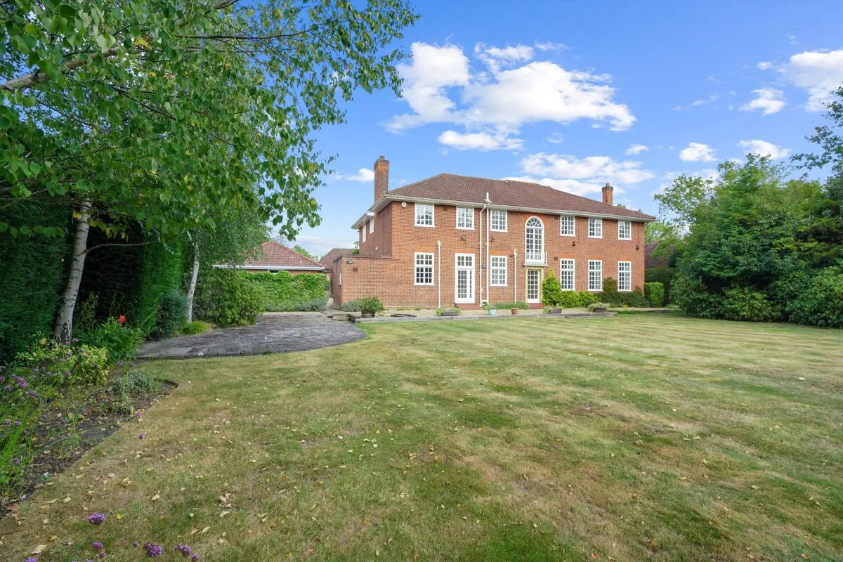 New Road, Esher, KT10, photo 10