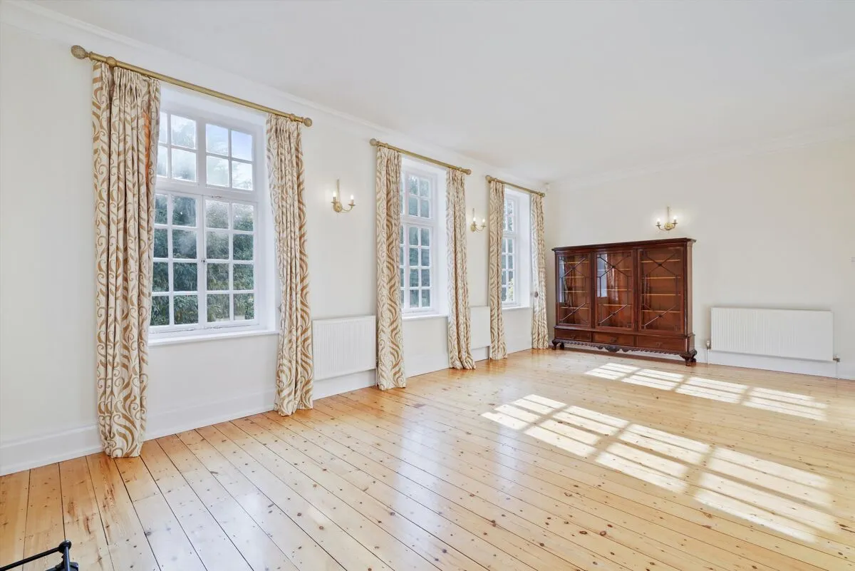 New Road, Esher, KT10, photo 4