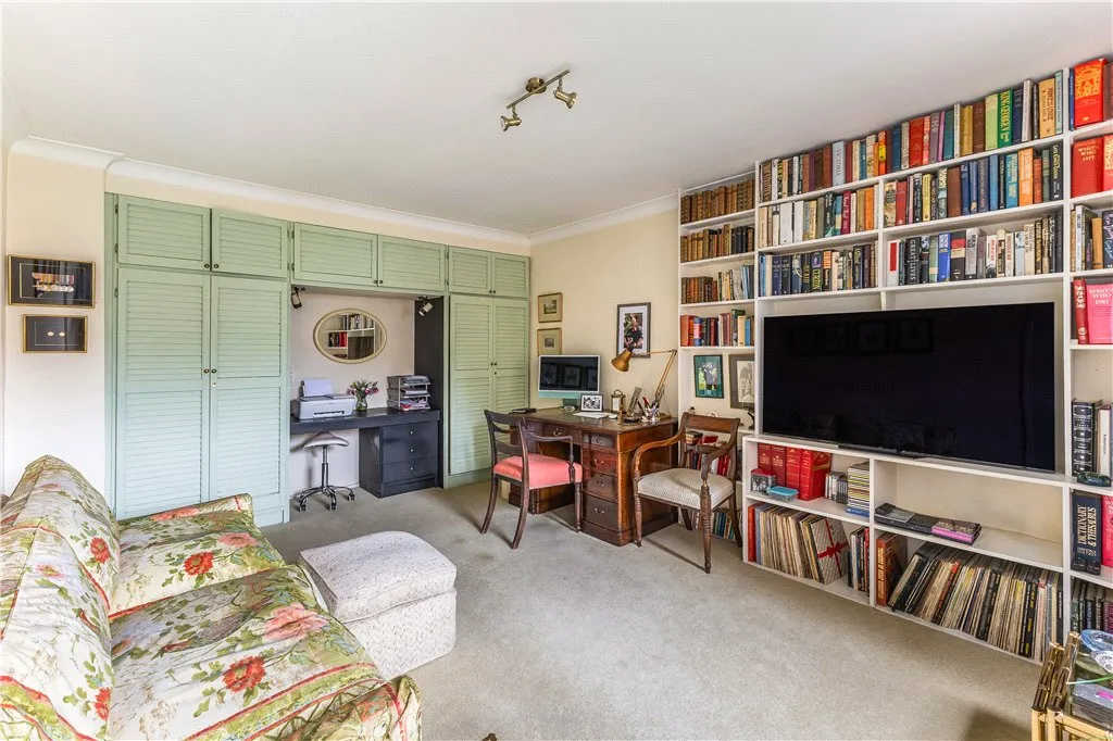 Shaftesbury Mews, London, W8 6, photo 8